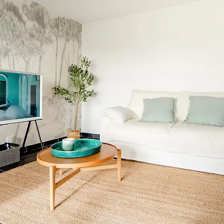 Appartement Superbe - 6p/2bdr Asnières